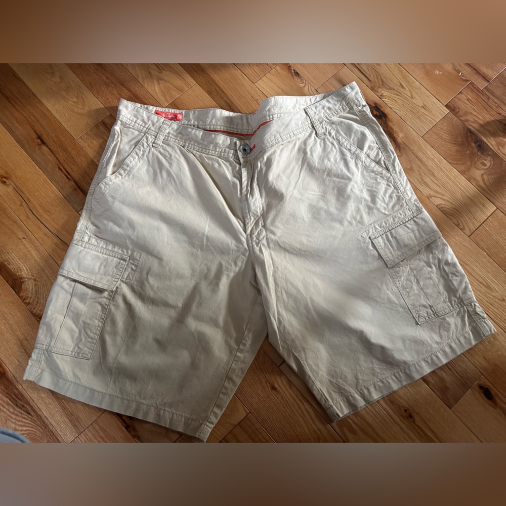 Faconnable Tan Cargo Men Shorts Lightweight and Casual